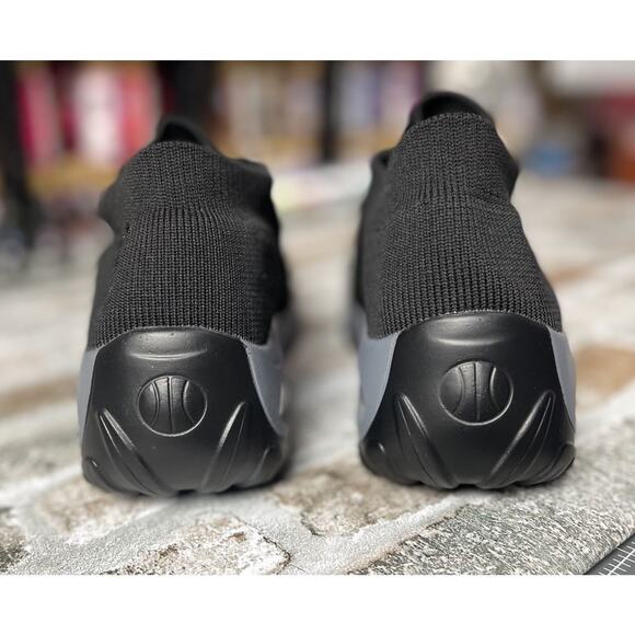 Hypersoft Hyperboost Black Sneakers- European Size 40- Women U.S Size 9-9.5 - Picture 5 of 7